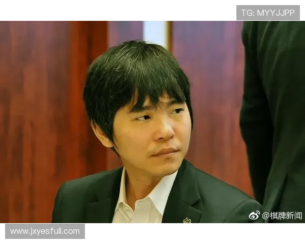 [棋牌]李世石获聘韩国大学教授转型讲台 与棋童见面笑容灿烂.